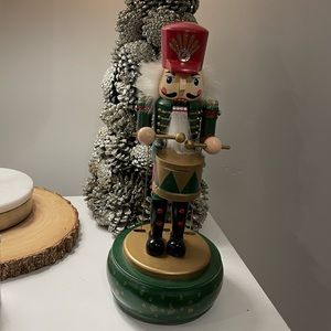 Musical and drumming nutcracker